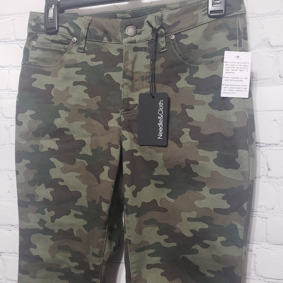 Needle & Cloth NWT Sz 4 Skinny Ankle Camo Jeans - Picture 4 of 15